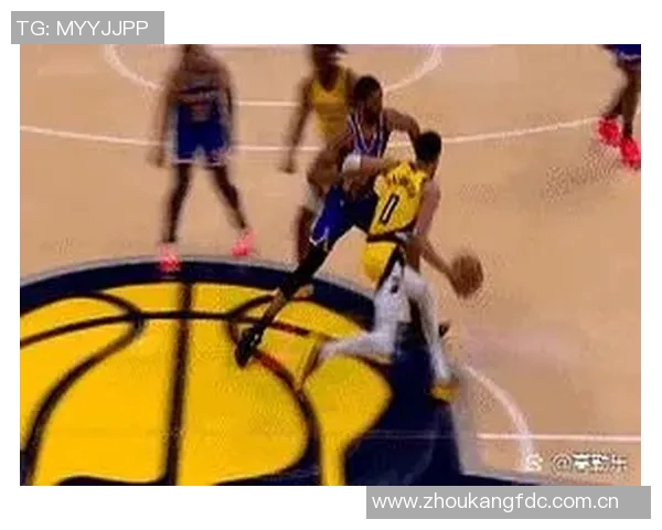 托布绝杀失利遭封盖03秒空接再被大帽翻倒在地真是倒霉透了